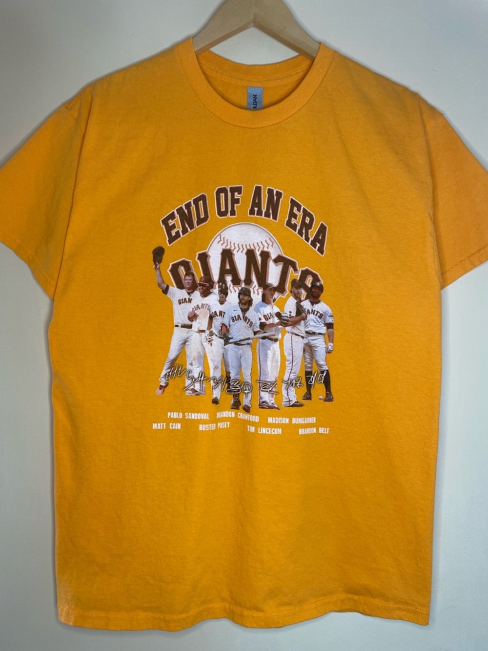 SF Giants “End of an Era” Commemorative Tee, Golden Orange MLB Legends